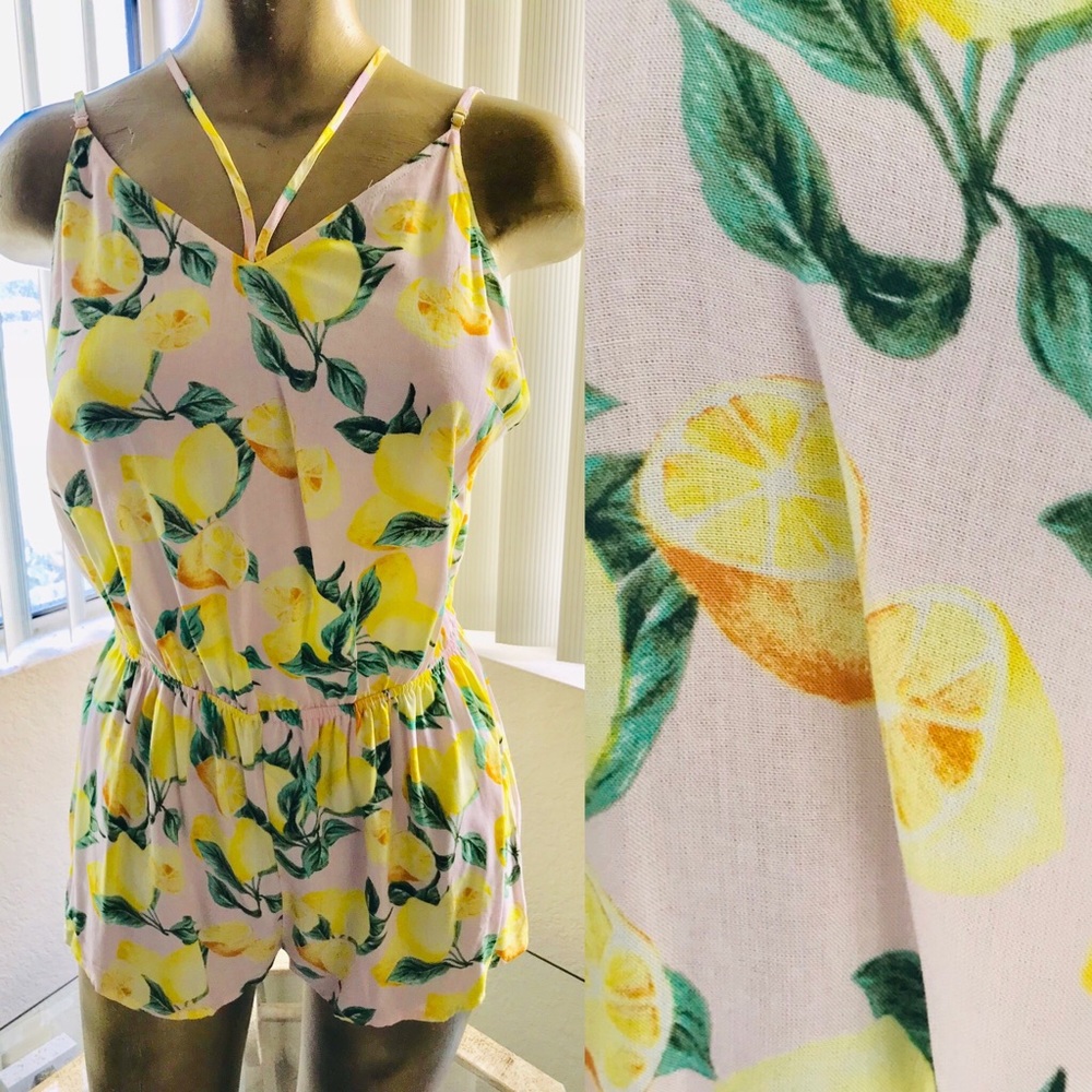 NWOT LEMONS Print Strappy SHORTS ROMPER Small